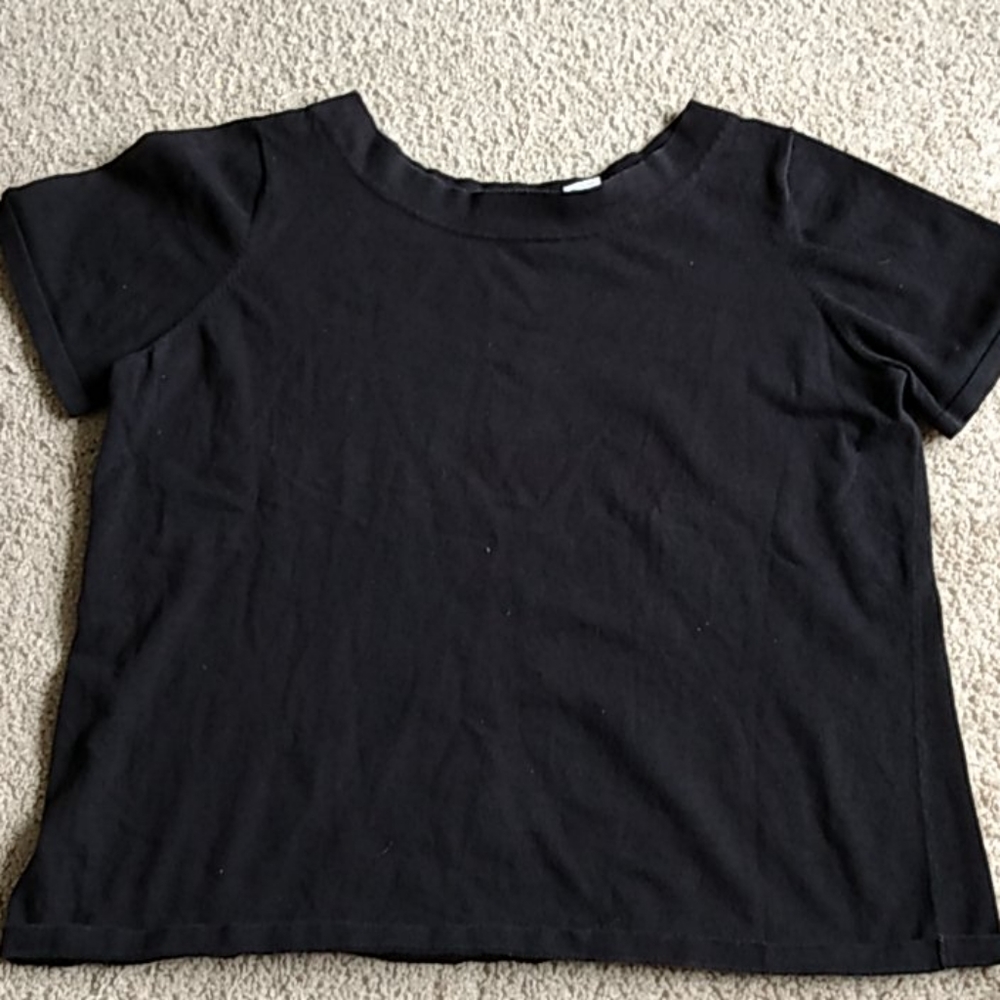 Black Scoop Neck Tee